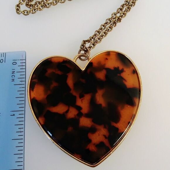 Leopard Print Heart Pendant Necklace - Picture 3 of 3